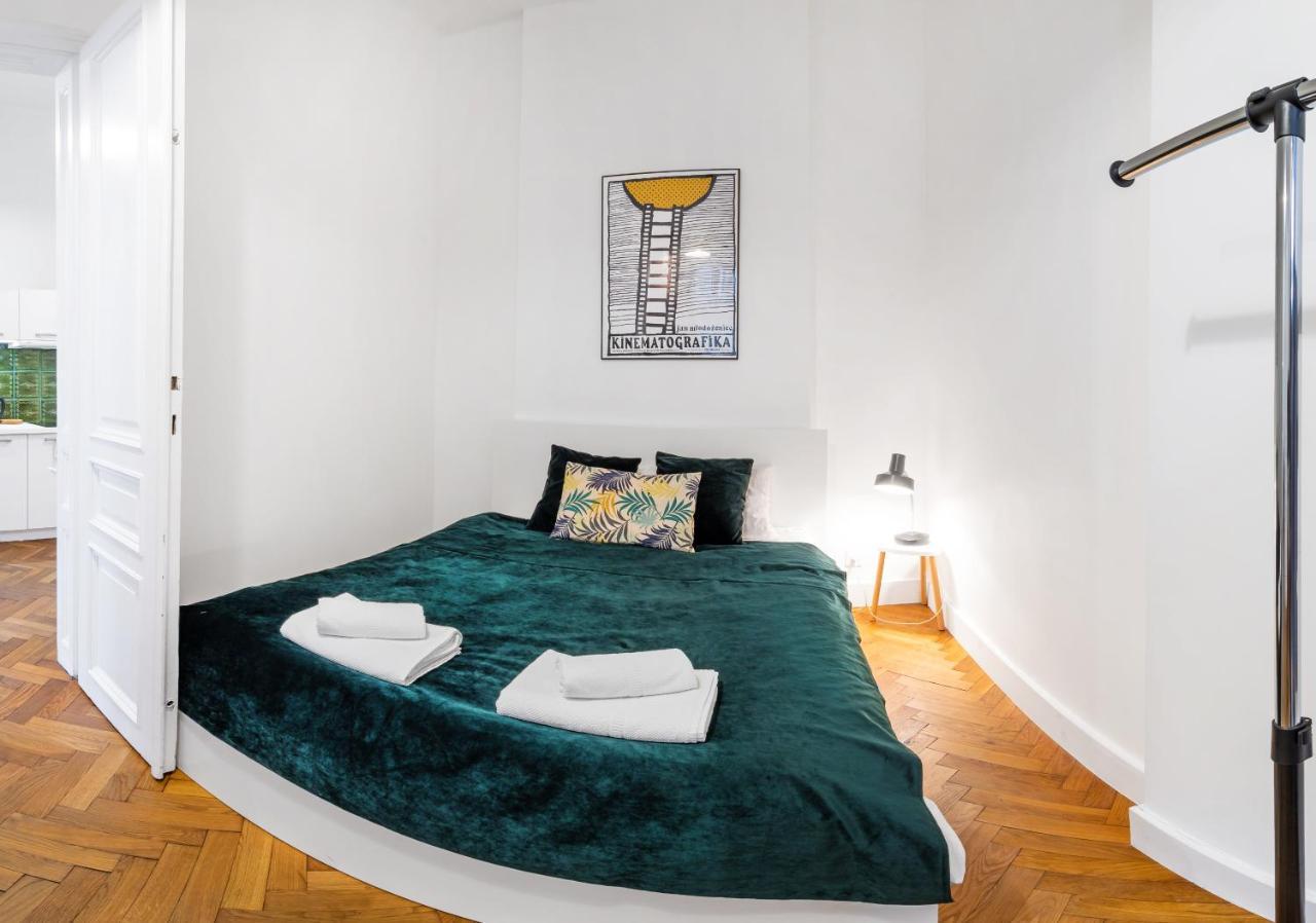 2Bcomfy - Nad Niprem Apartment บีเอสโก-เบียวา ภายนอก รูปภาพ